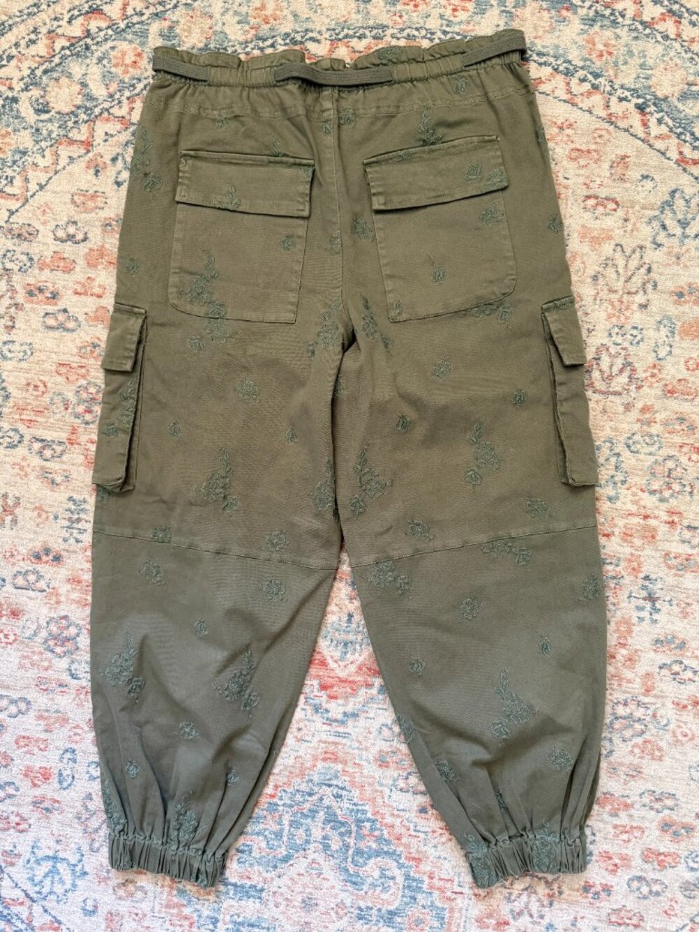 NEW Anthropologie Pilcro Ditsy Embroidered Drawstring Cargo Pants : Medium - Picture 7 of 9